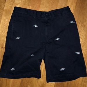 Vineyard Vines Men’s Boat Print Shorts